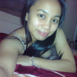 Profile Picture of Mariah (@broniola) on Myspace