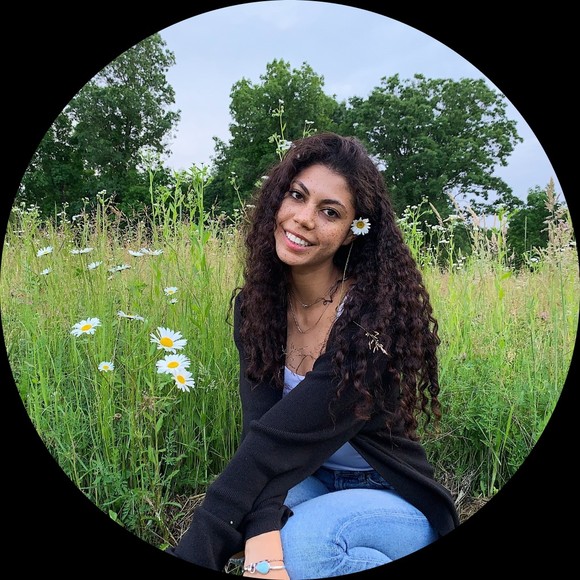 Profile Picture of Brooke Hecht (@lbrookemael) on Poshmark