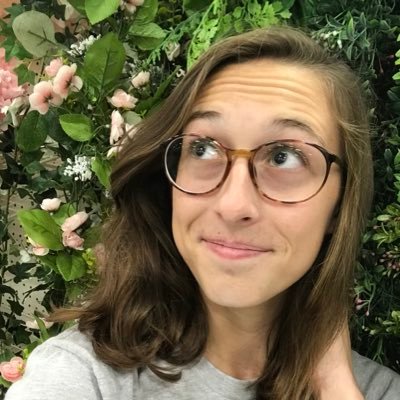 Profile Picture of Beth Pfohl (@eliza_bethie) on Twitter