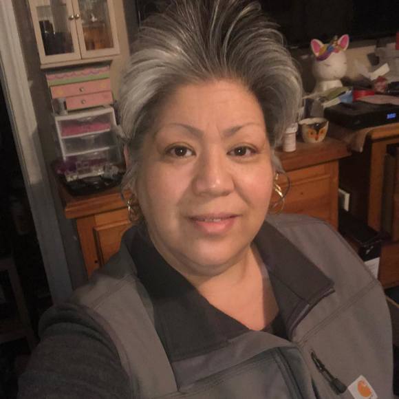 Profile Picture of Chesca Eufracio (@xx0chica0xx) on Poshmark