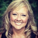 Profile Picture of Lisa Lucius Coburn (@lisaluciuscoburn) on Instagram