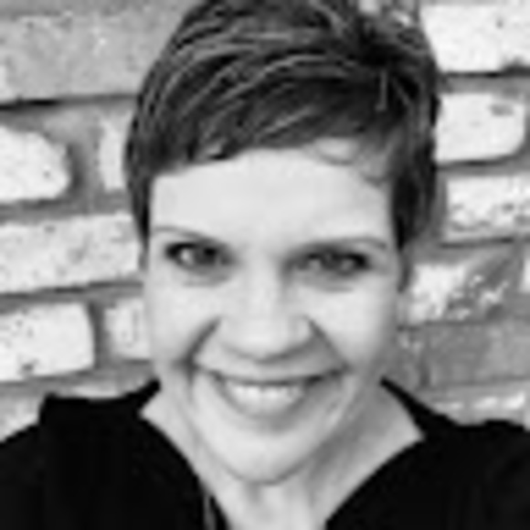 Profile Picture of Tina Walters (@tinawalters2012) on Poshmark