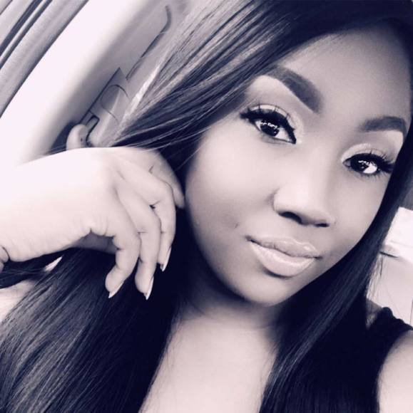 Profile Picture of Jasmine Warren (@jasminewarren14) on Poshmark