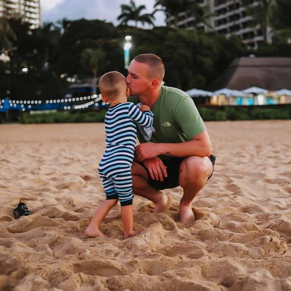 Profile Picture of Joey Thyng (@jthyng40) on Poshmark