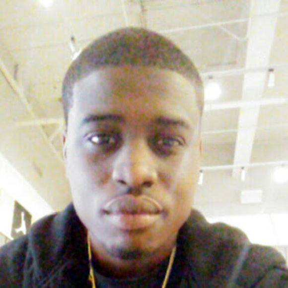 Profile Picture of Xavier Phillips (@xphillips1991) on Poshmark