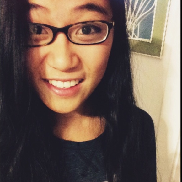 Beth Frederich - Poshmark Profile Picture of Beth Frederich (@bfreddiee) on Poshmark