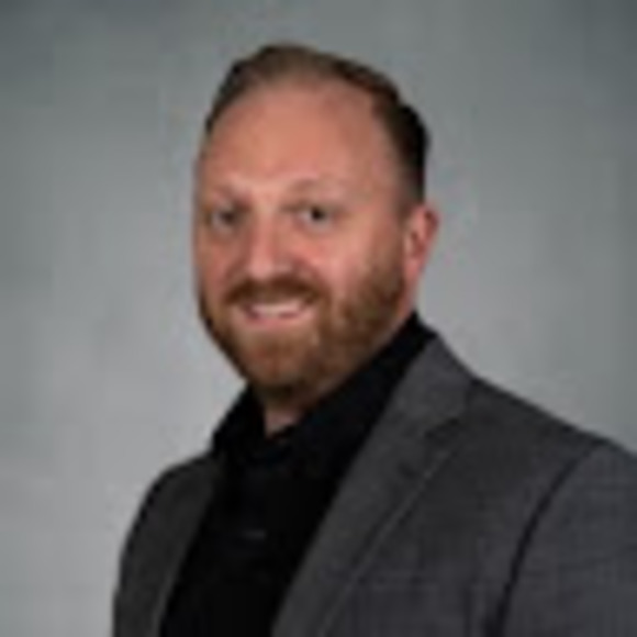 Profile Picture of Adam Stevens (@adste831) on Poshmark