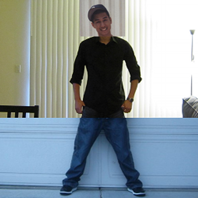 Profile Picture of MIC (@RealMikeChiang) on Twitter