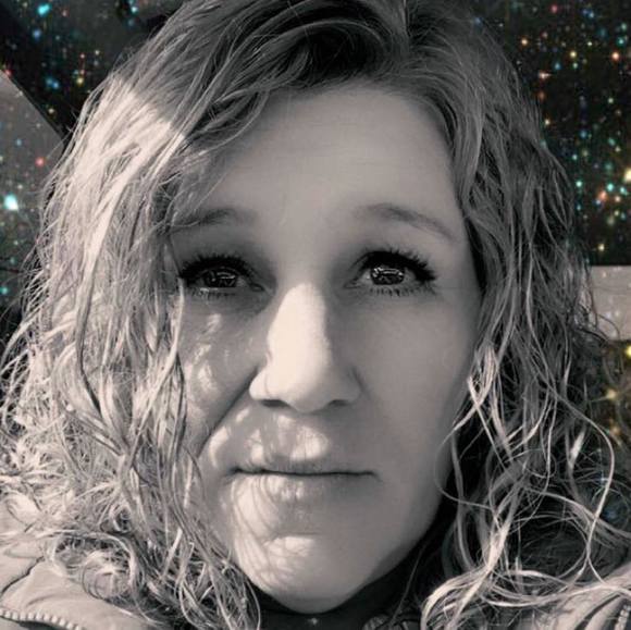 Tracey Alexander - Poshmark Profile Picture of Tracey Alexander (@mspriss1070) on Poshmark