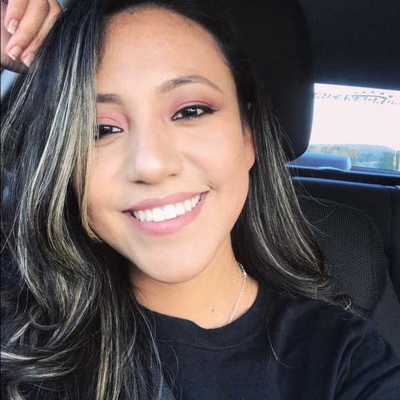 Profile Picture of Julia Saucedo (@jsaucedo23) on Poshmark