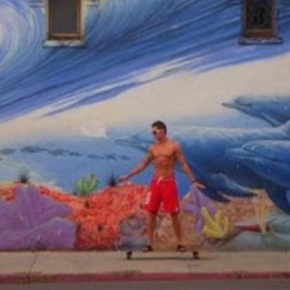 Profile Picture of Jared Page (@pageventures) on Poshmark