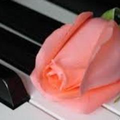 Profile Picture of Loeuy (@loeuyy) on Twitter