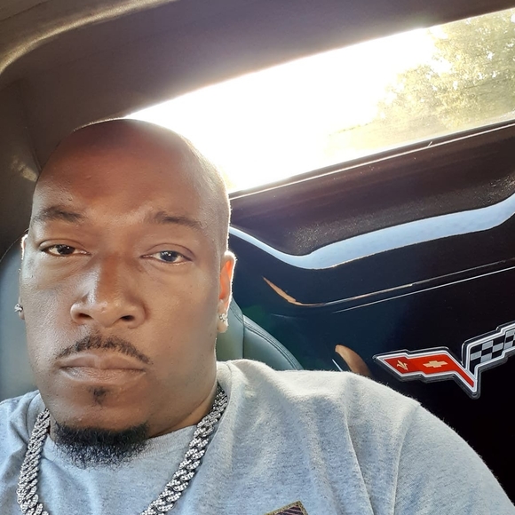 Profile Picture of Chris Womack (@chriswomack925) on Poshmark