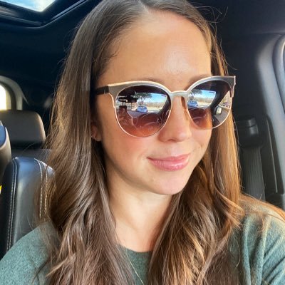 Profile Picture of Jessica Straley (@jessica_straley) on Twitter