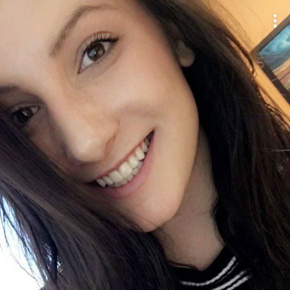 Profile Picture of Lydia Shultz (@lydiashultz) on Poshmark