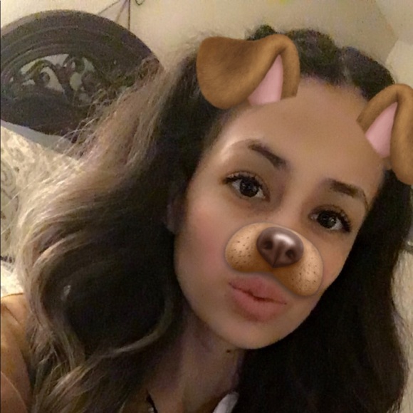 Profile Picture of Julisa Alvarez (@julisaalvarez1) on Poshmark