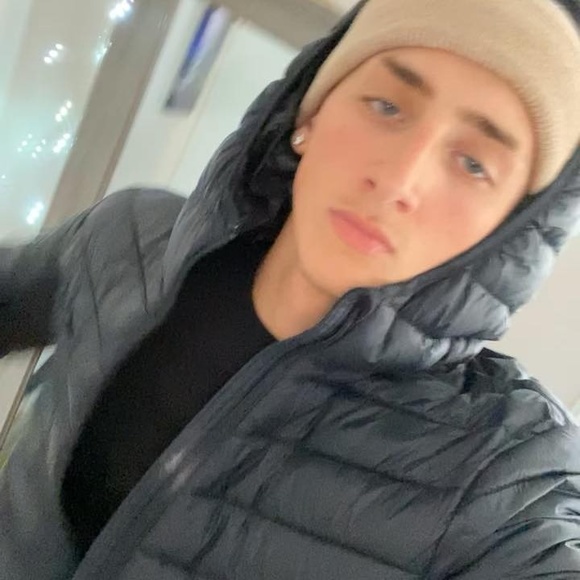 Profile Picture of Jordan Samuel (@jordan621) on Poshmark
