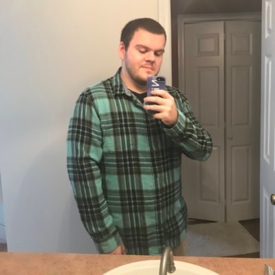 Profile Picture of Kyle Poulin (@kingsamal_) on Twitter