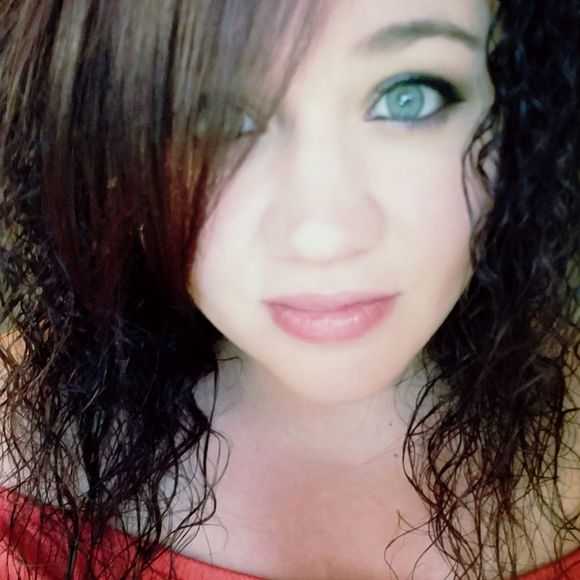 Profile Picture of Jody Meyer (@jlynette84) on Poshmark