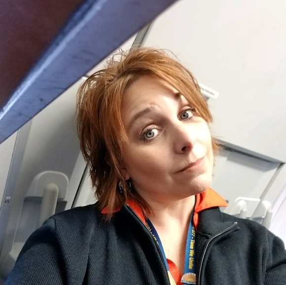 Profile Picture of Trish Valstad (@trishv4) on Poshmark