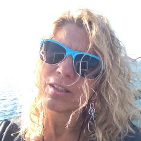 Profile Picture of Lisa Rochat-Boeser (@lisarochat) on Pinterest