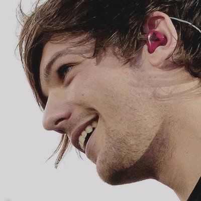 Profile Picture of Tommo (@PamTommoStyles) on Twitter