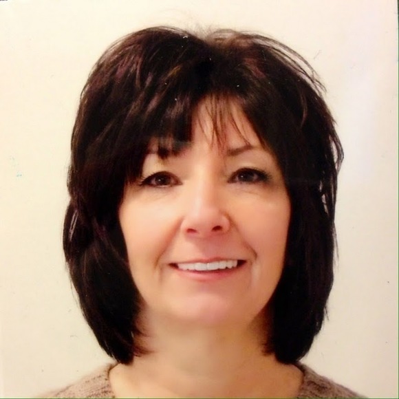 Profile Picture of D Hassell (@hassellcd) on Poshmark