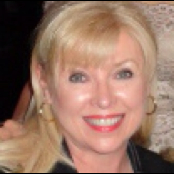 Profile Picture of Nancy Edwards (@ncedwards) on Poshmark