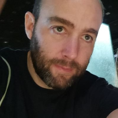 Profile Picture of Eduardo Sáenz (@edu_grafico) on Twitter