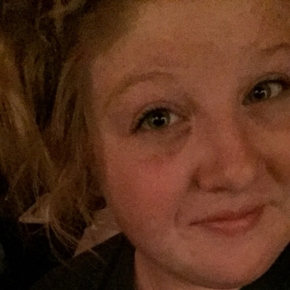Profile Picture of Cassidy Drabek (@cassdrabek) on Poshmark