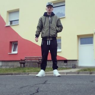 Profile Picture of K E V 1 9 (@kevin_goller) on Twitter