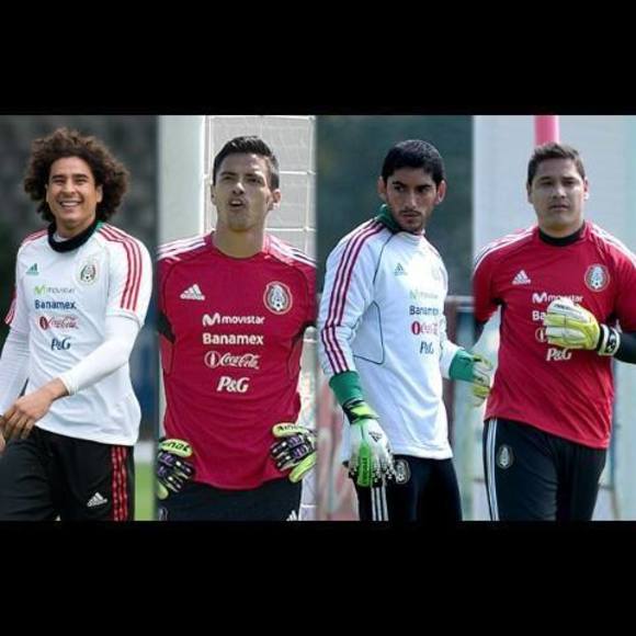 Profile Picture of Kevin Munoz (@kevinmunoz390) on Poshmark