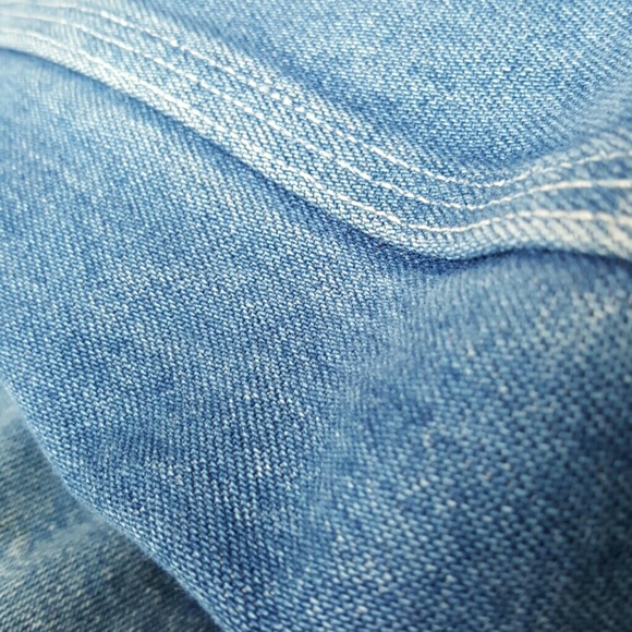 Profile Picture of Bruce Roberts (@brucer954) on Poshmark