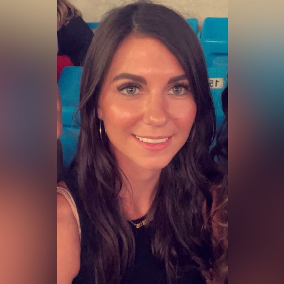 Profile Picture of Charlotte Wilhelmy (@cawilhelmy) on Poshmark