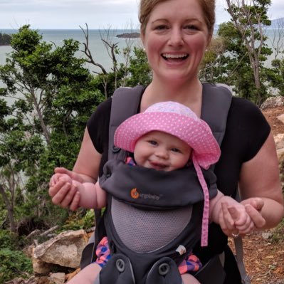 Profile Picture of Alice Wright (@arlonghu) on Twitter