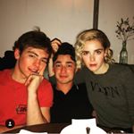Profile Picture of Sabrina | Harvey | Nicholas (@sabrinaneedsatriangle) on Instagram