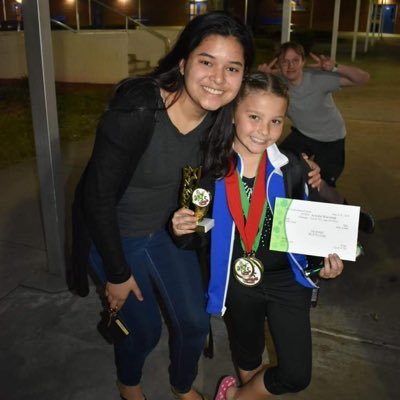 Profile Picture of Aneeza Agha (@AghaAneeza) on Twitter