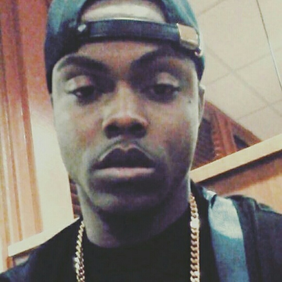 Profile Picture of James Smiley (@ficklinjay) on Poshmark