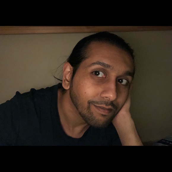 Profile Picture of Harshit Parikh (@harshitparikh) on Poshmark