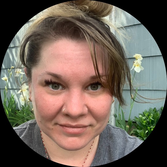 Profile Picture of Krista Knowlton (@kknowlton943) on Poshmark