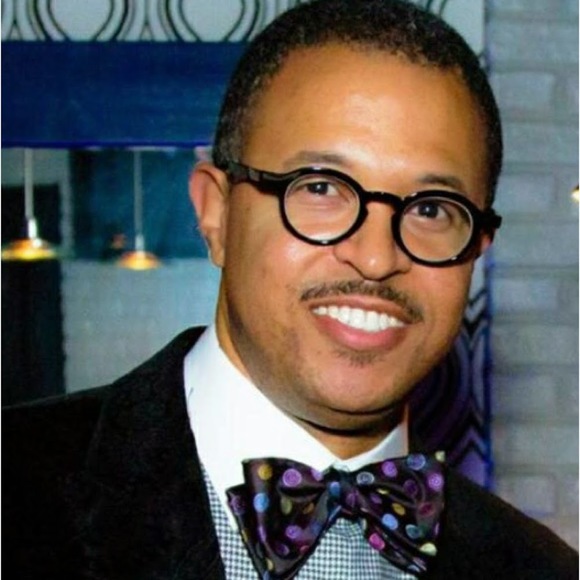 Profile Picture of Charles Sueing (@csueing) on Poshmark