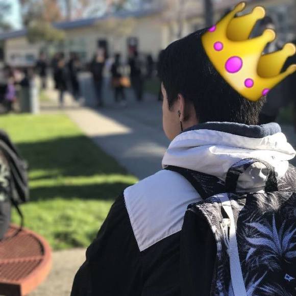 Profile Picture of Wen Wu (@whenwu) on Poshmark