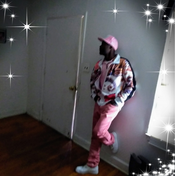 Samuel Fryer - Poshmark Profile Picture of Samuel Fryer (@samuelfryer4) on Poshmark