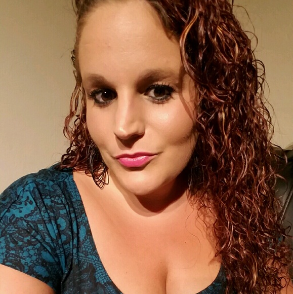 Profile Picture of Kim Mariotti (@kmariot1) on Poshmark