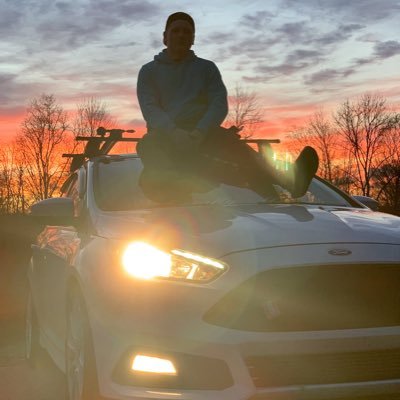 Profile Picture of Josh Wojcik (@wojcik_josh) on Twitter