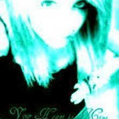 Profile Picture of Aaliyah Marie Casey (@PaNdA_BuNnY_PuR) on Twitter