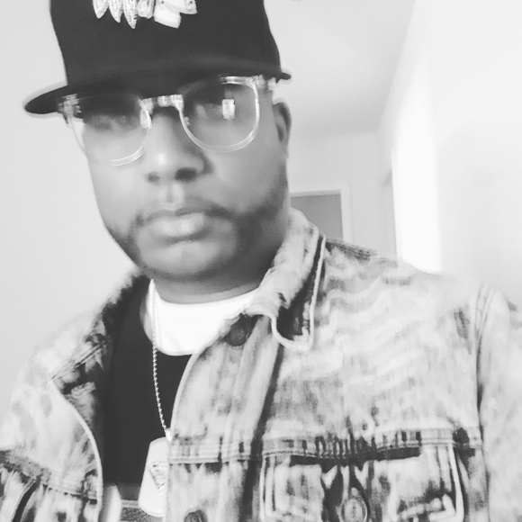 Profile Picture of Vaughn Grant-newman (@vitocorly79) on Poshmark