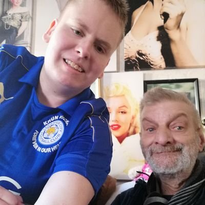 Profile Picture of Carly Sarah (@Carly_GreenDay) on Twitter