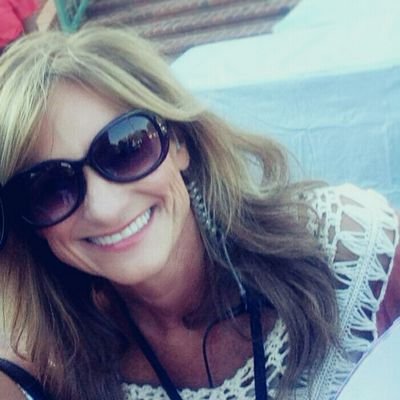 Profile Picture of Lisa Willis Taylor (@lisawill40) on Twitter