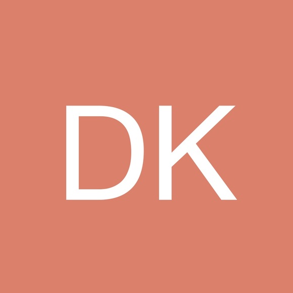 Profile Picture of Danie Kisner (@kuromikuromi) on Poshmark